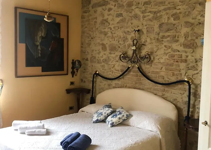 Le Vecchie Poste Di Benedetta Affittacamere Castiglione del Lago